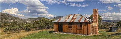 Sawyers Hill Rest House - Kosciuszko NP - NSW (PBH4 00 12495)